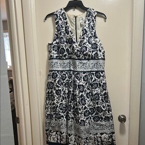 Chadwicks Black and White A-Line Midi Dress Sleeveless V-Neck